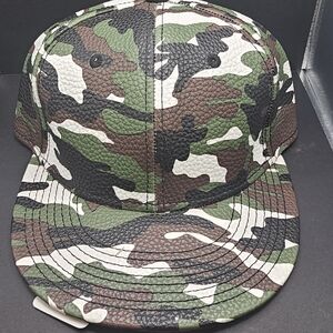 Men's Camouflage Patterned Cap